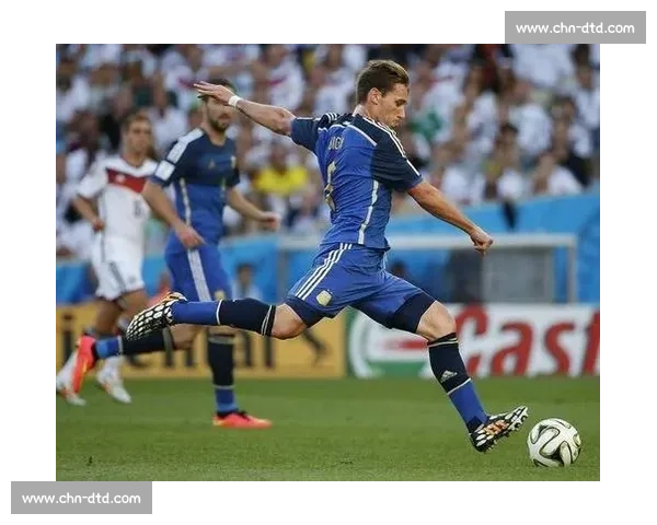 欧洲豪门赛季表现全景解析与未来走势前瞻观察及战术变革深度透视 - 副本 - 副本