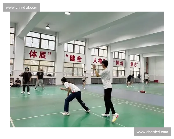 激情飞扬青春逐梦校园体育赛事荣耀盛典绽放活力风采拼搏未来同行 - 副本 - 副本